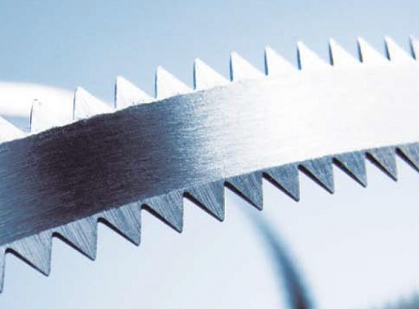 Toothed Knives for Vertical and Horizontal Cutting applications
